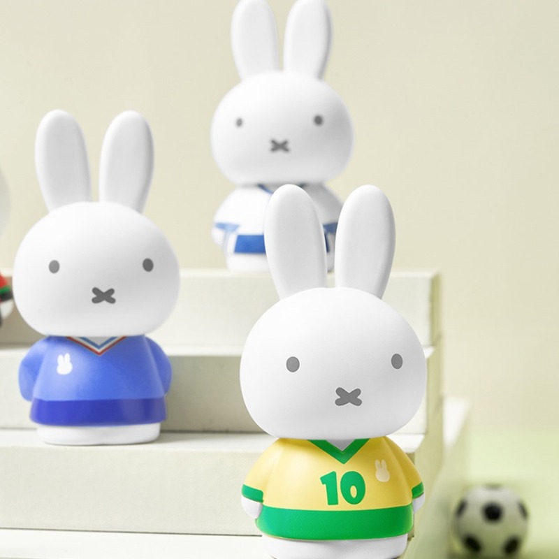 Miffys Genuine Sports Collecti - Anime Merchandise Box Set recension och pris
